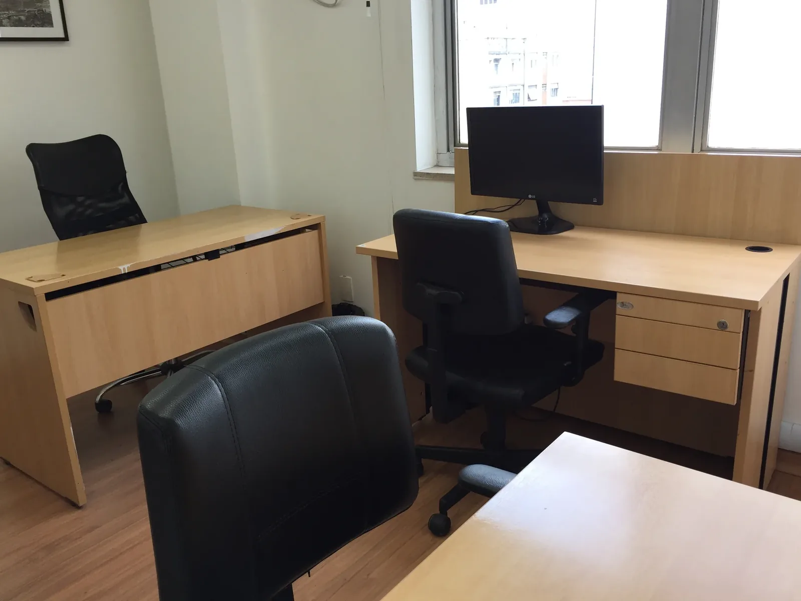 Sala privativa mobiliada para equipes na região da Paulista